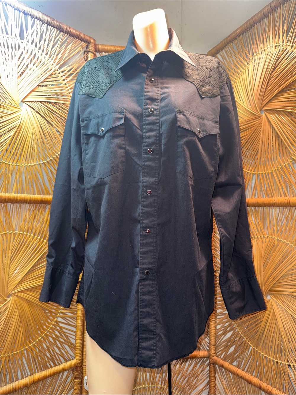 Vintage Rustler Lace Yoke Pearl Snap Black Shirt 16 32/33 Western Shirt